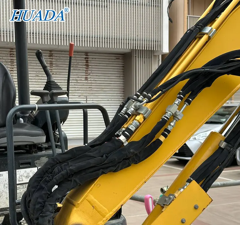 尼龙扎带在小型挖掘机中的实际应用观察-2